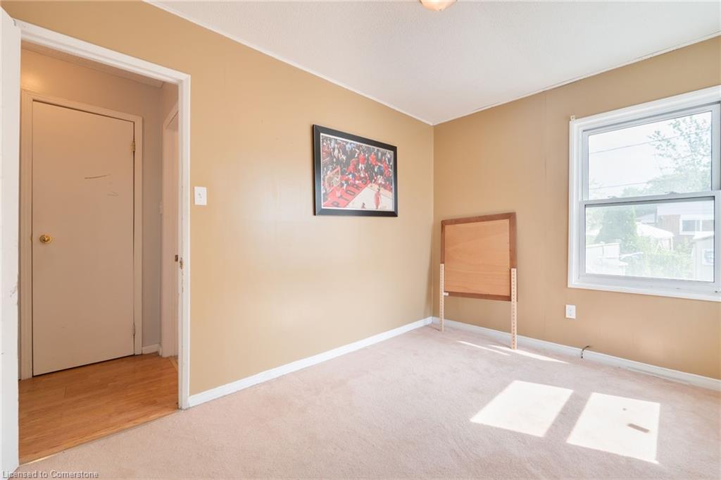 325 Simpson Avenue Property Photo 14