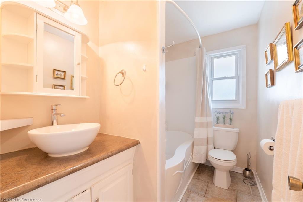 325 Simpson Avenue Property Photo 16