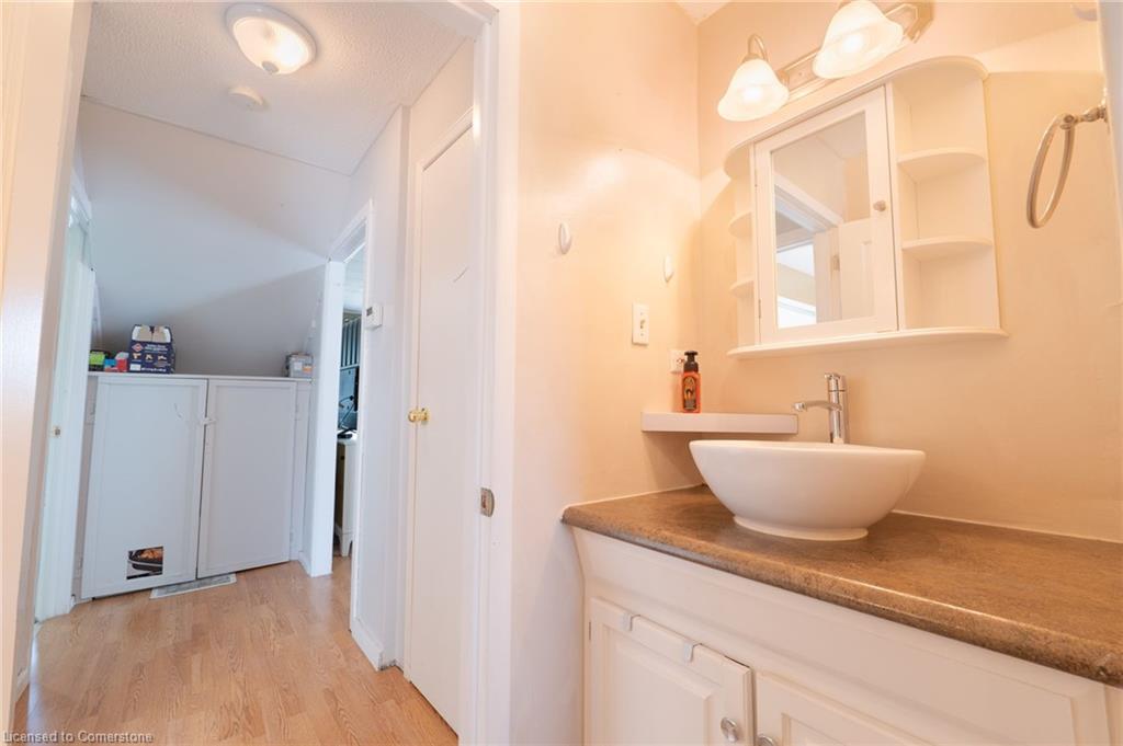325 Simpson Avenue Property Photo 17