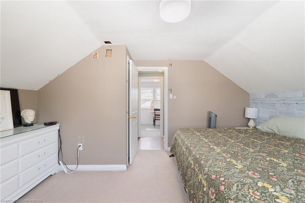 325 Simpson Avenue Property Photo 21
