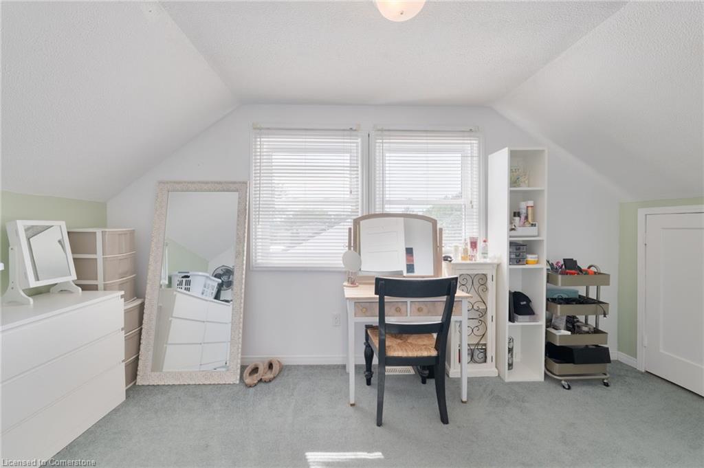 325 Simpson Avenue Property Photo 22