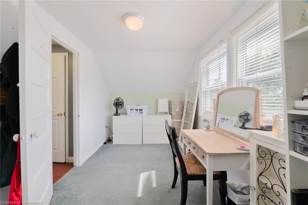 325 Simpson Avenue Property Photo 23