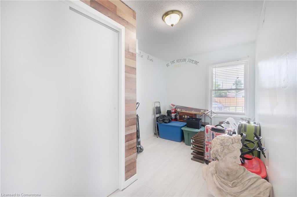 325 Simpson Avenue Property Photo 27