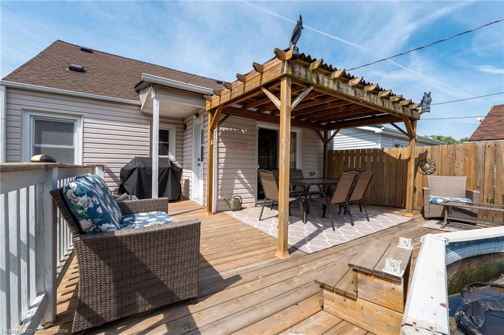 325 Simpson Avenue Property Photo 32