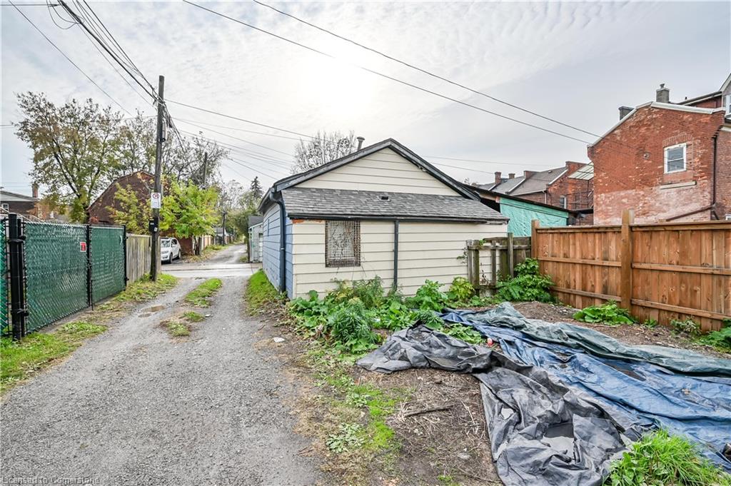 97 Evans Street Property Photo 9
