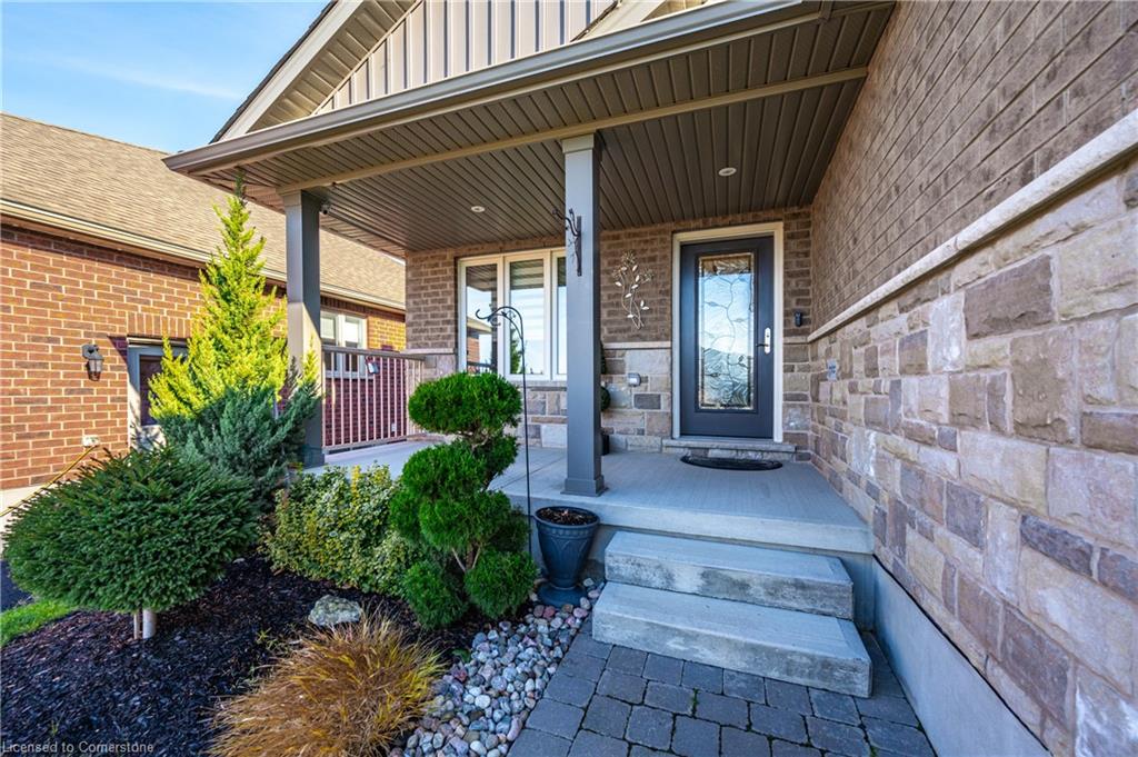 130 Bridge Crescent Property Photo 3
