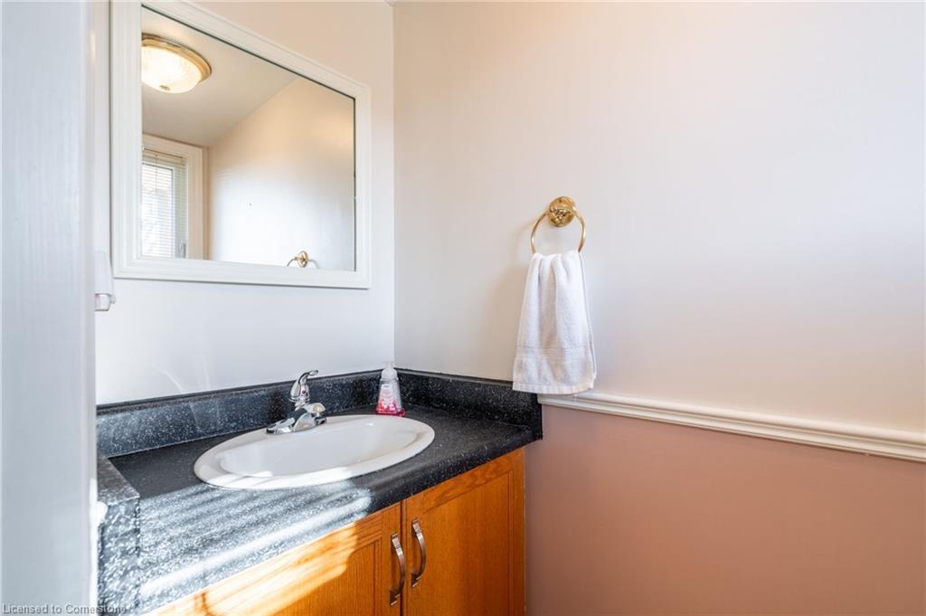 85 Royalvista Drive Property Photo 8