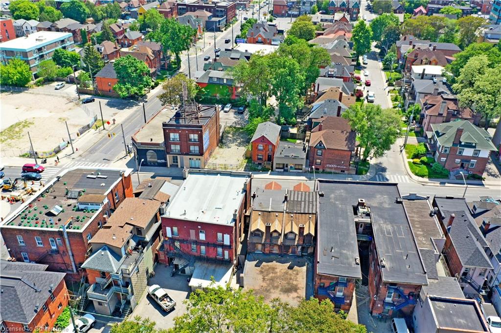 663 King Street E Property Photo 16