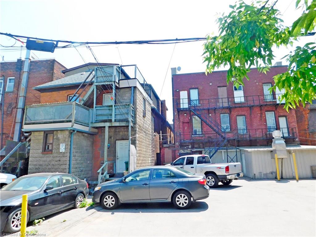 663 King Street E Property Photo 33