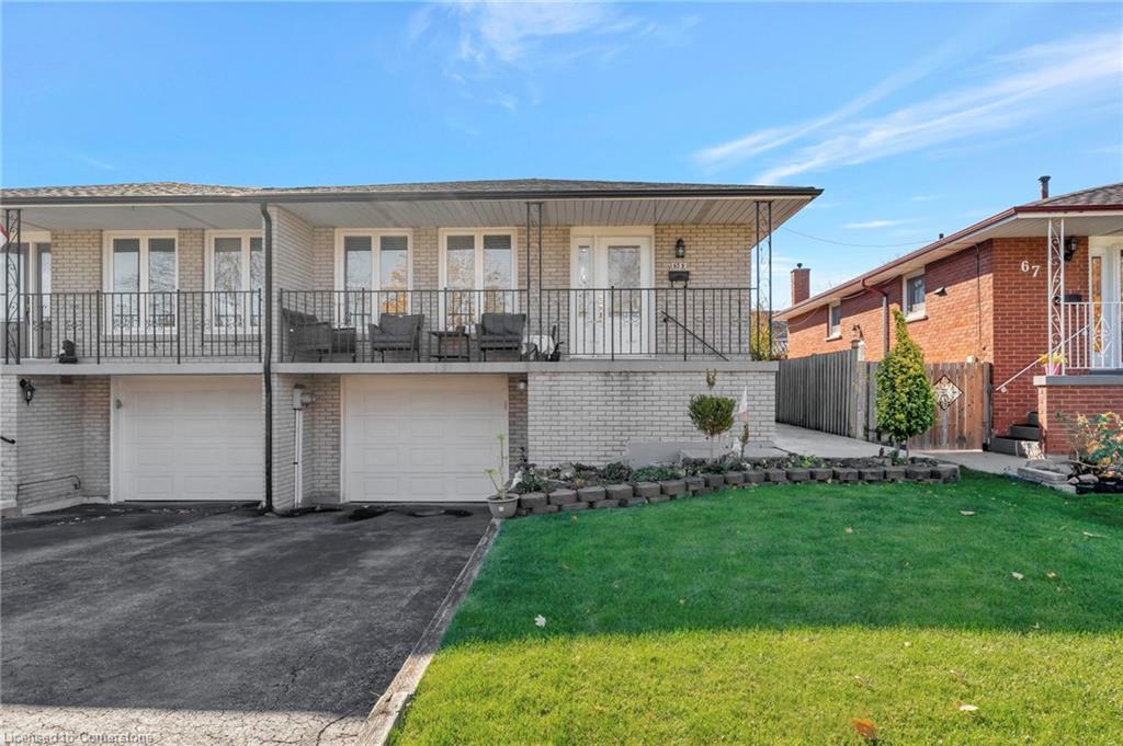 65 1/2 Eastbury Drive Property Photo 1