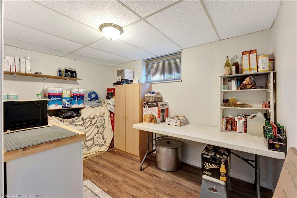 65 1/2 Eastbury Drive Property Photo 26