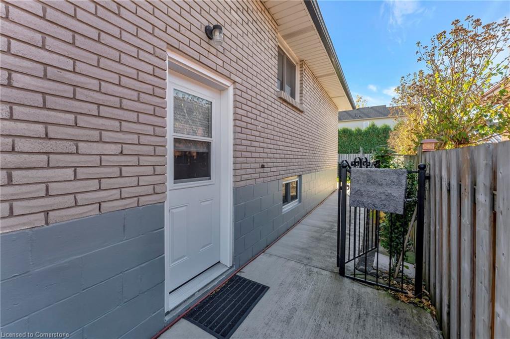 65 1/2 Eastbury Drive Property Photo 30