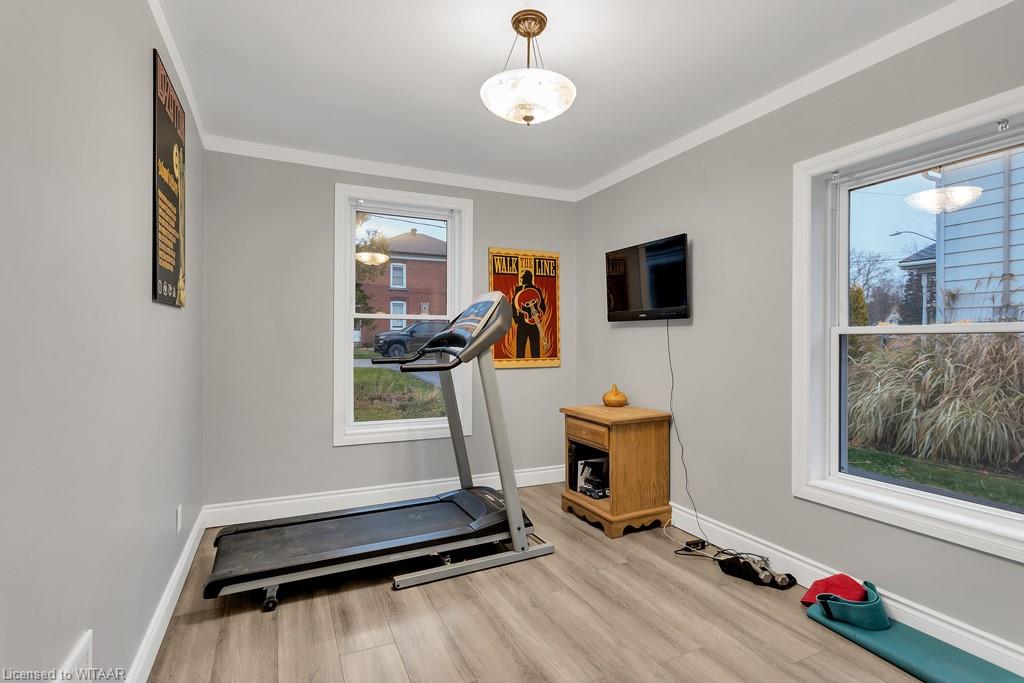 21 Oxford Street W Property Photo 15