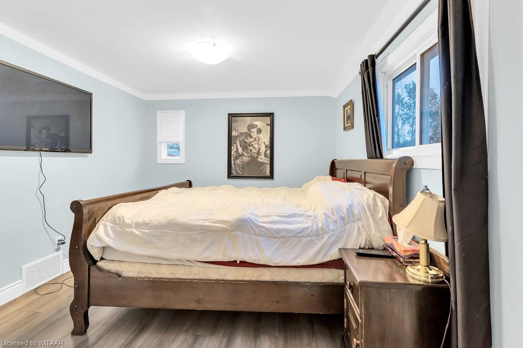 21 Oxford Street W Property Photo 19