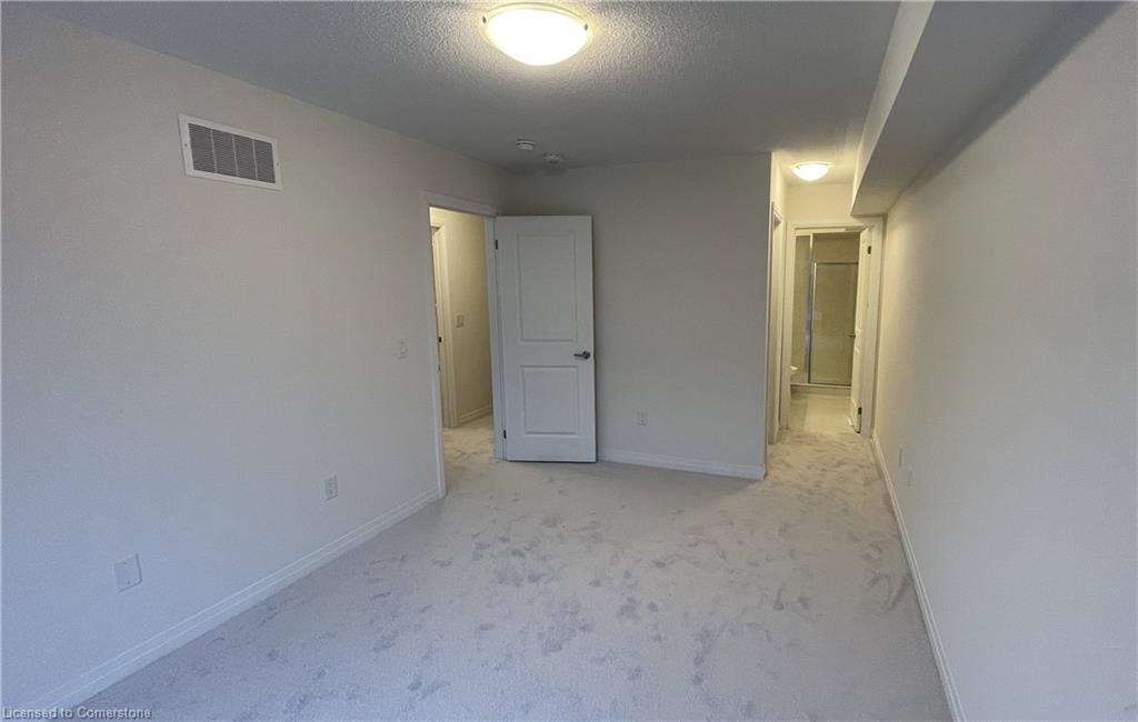 712-585 Colborne Street E Property Photo 6