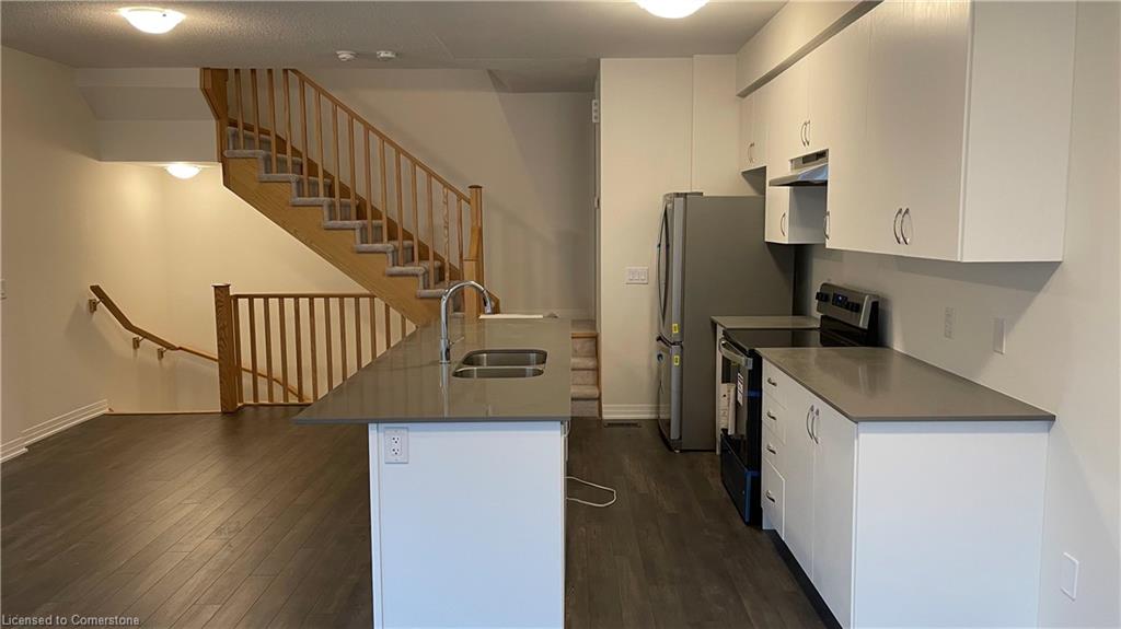712-585 Colborne Street E Property Photo 14