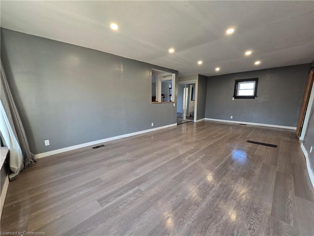 136 Huron Street Property Photo 41