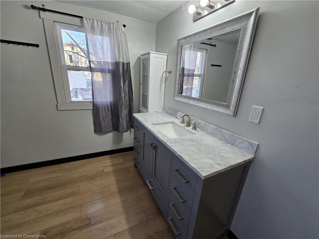 136 Huron Street Property Photo 44