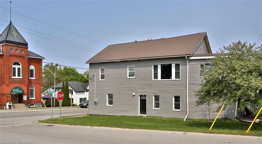 136 Huron Street Property Photo 3
