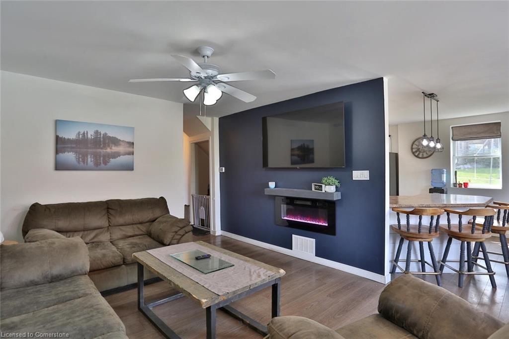 136 Huron Street Property Photo 15