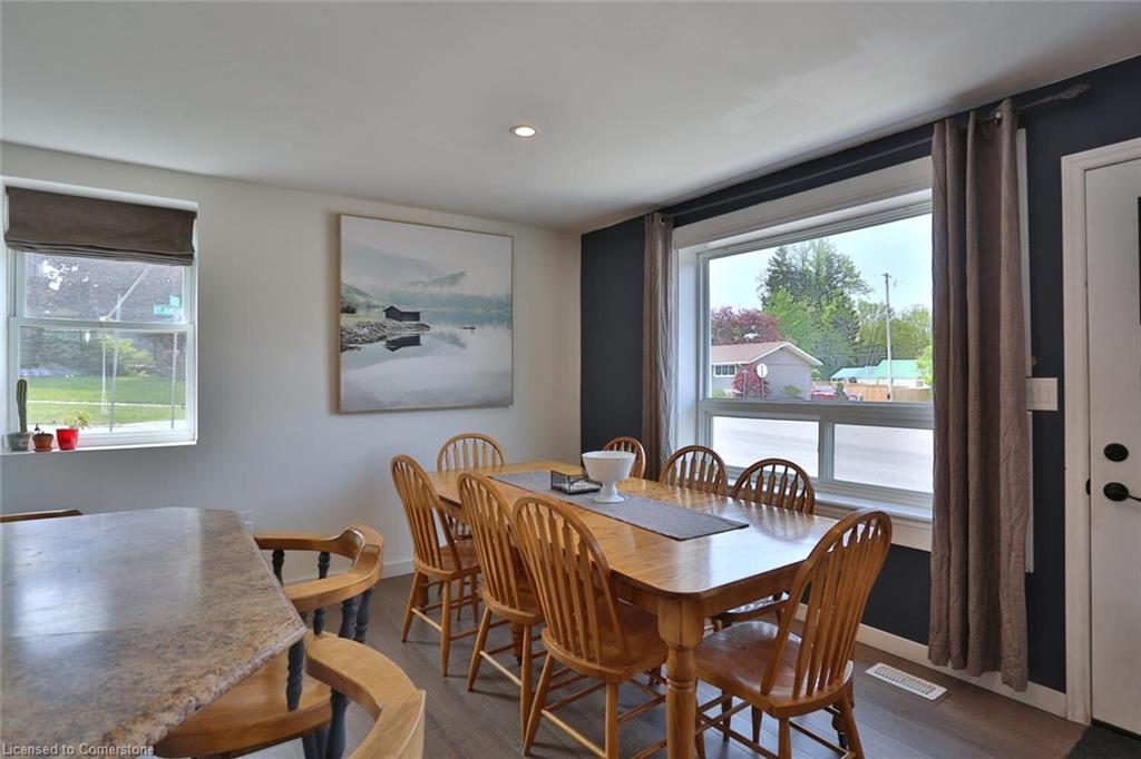 136 Huron Street Property Photo 16