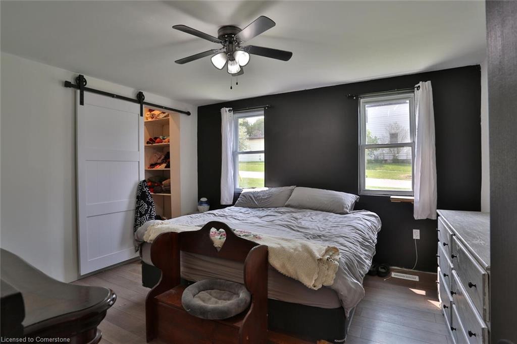 136 Huron Street Property Photo 22