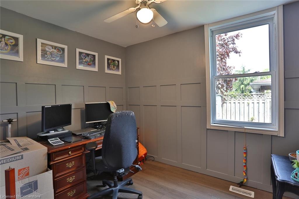 136 Huron Street Property Photo 26
