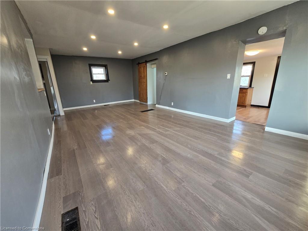136 Huron Street Property Photo 42
