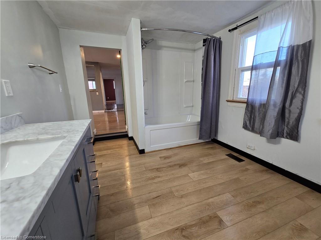 136 Huron Street Property Photo 45