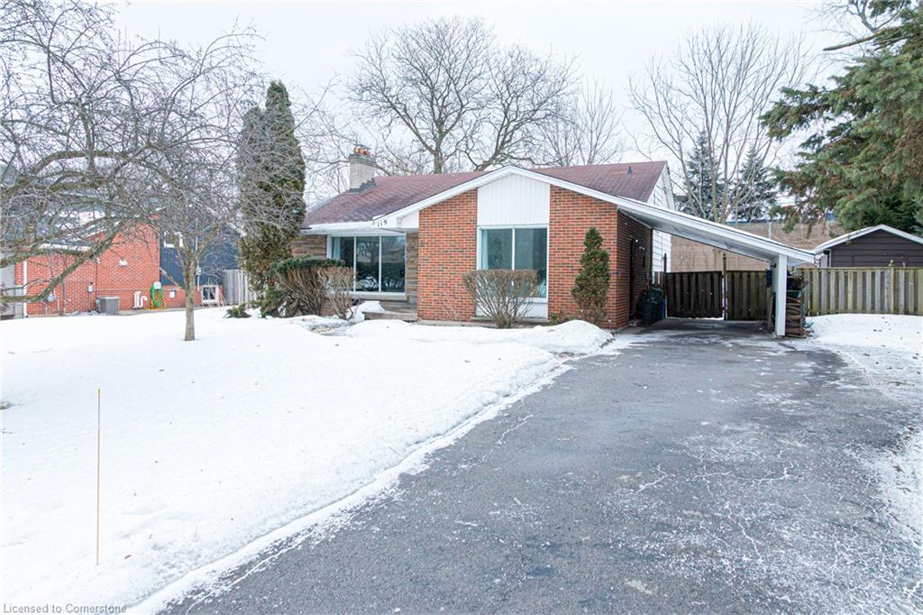 119 Oneida Boulevard Property Photo 2