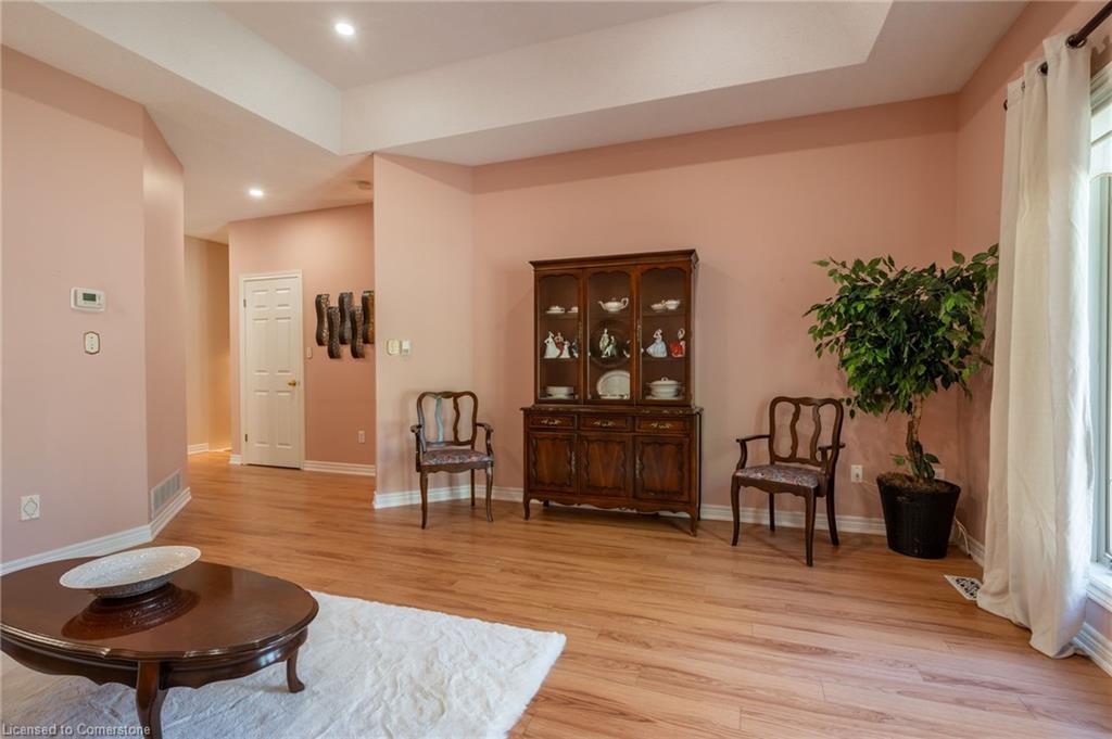 44 Greentrail Drive Property Photo 12