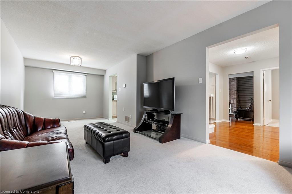 2031 Headon Forest Drive Property Photo 12