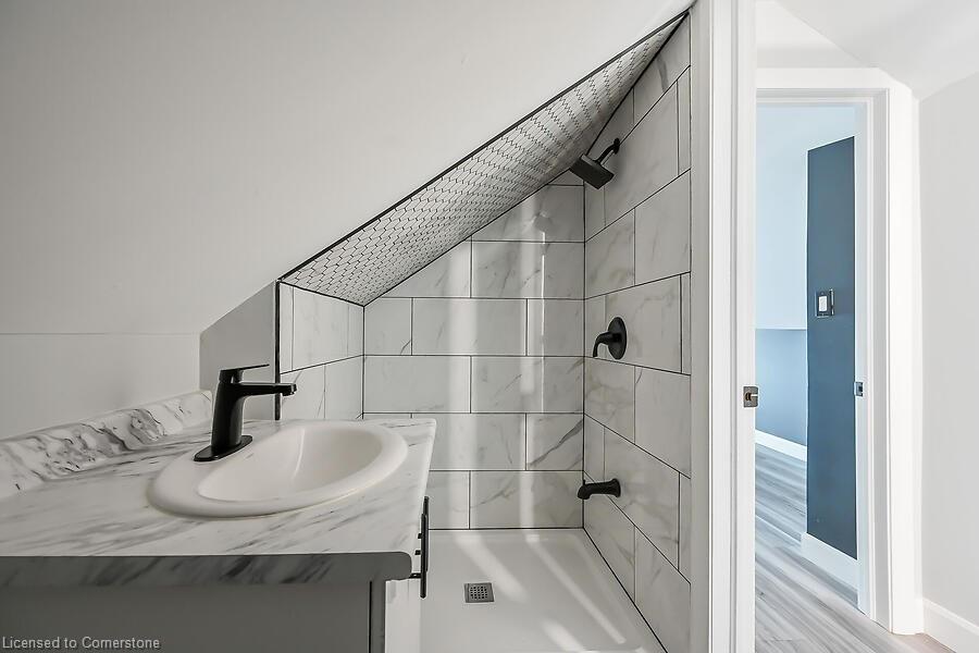16 Webling Street Property Photo 13