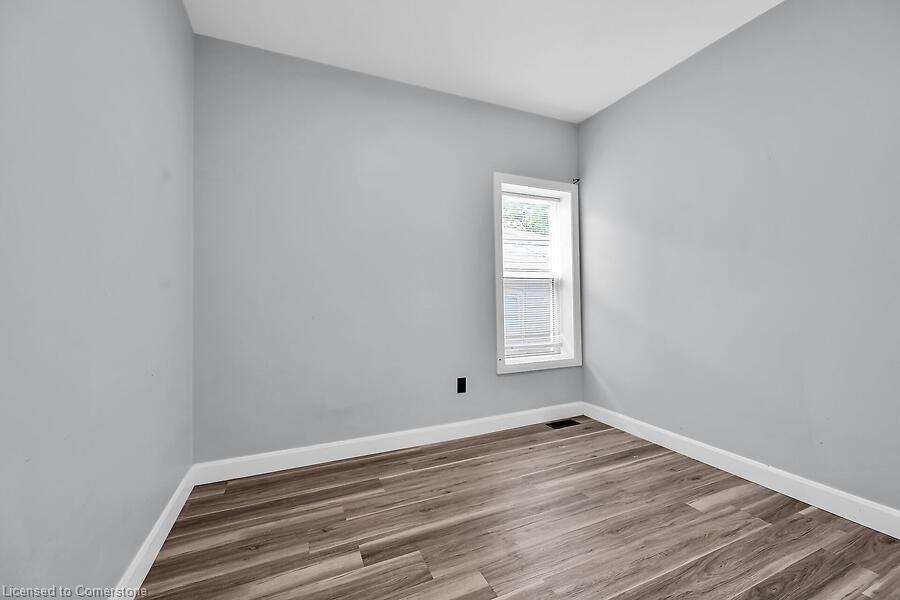 16 Webling Street Property Photo 21