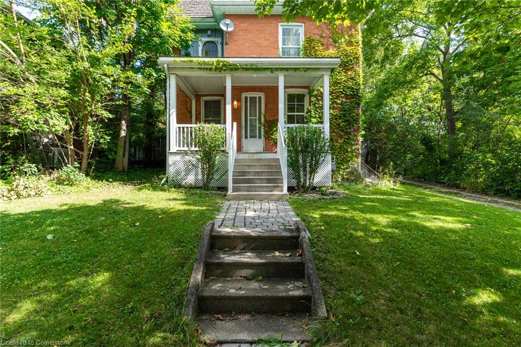 94 Sutherland Street W Property Photo 4