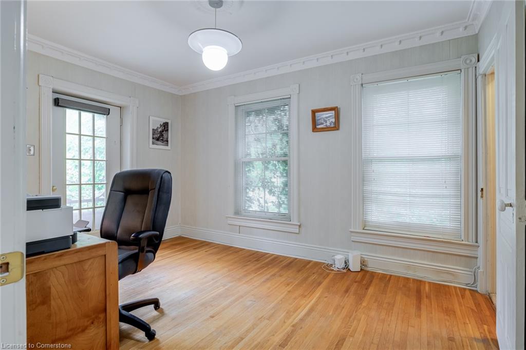 94 Sutherland Street W Property Photo 19