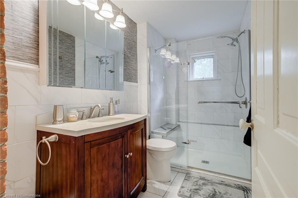 94 Sutherland Street W Property Photo 21