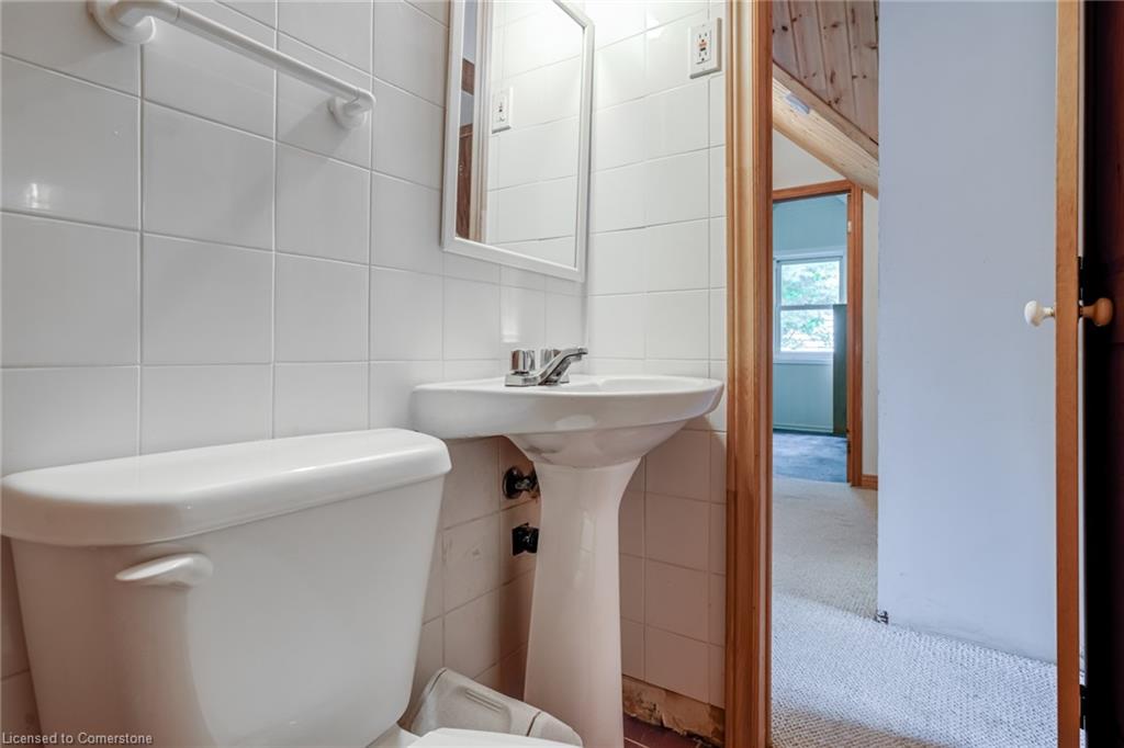 94 Sutherland Street W Property Photo 30
