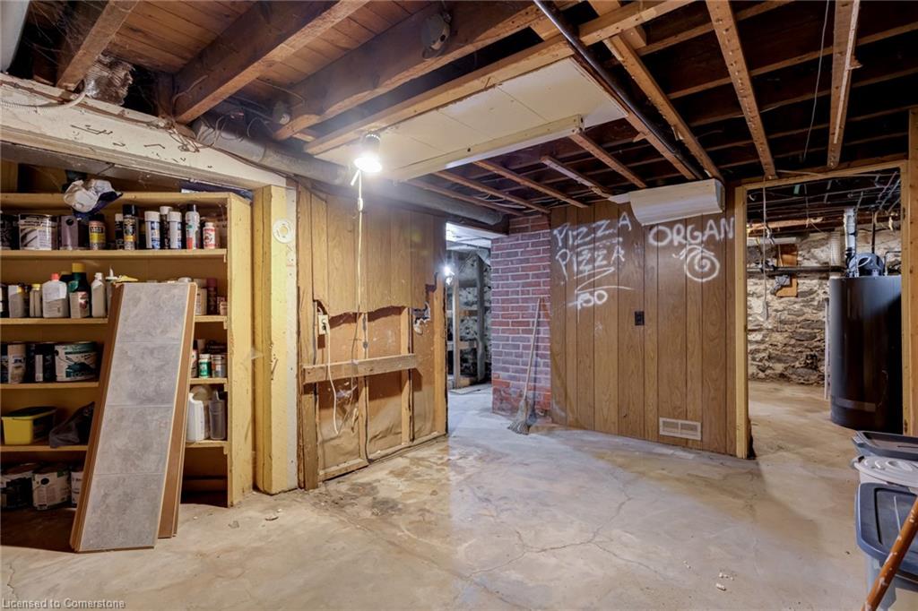 94 Sutherland Street W Property Photo 31