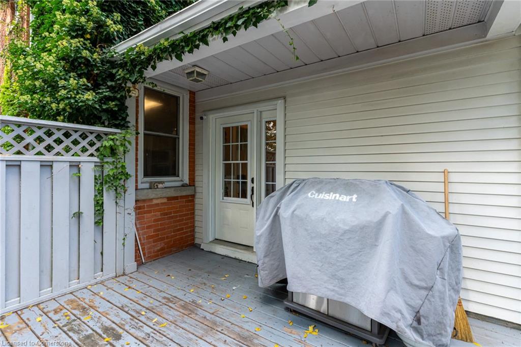 94 Sutherland Street W Property Photo 33