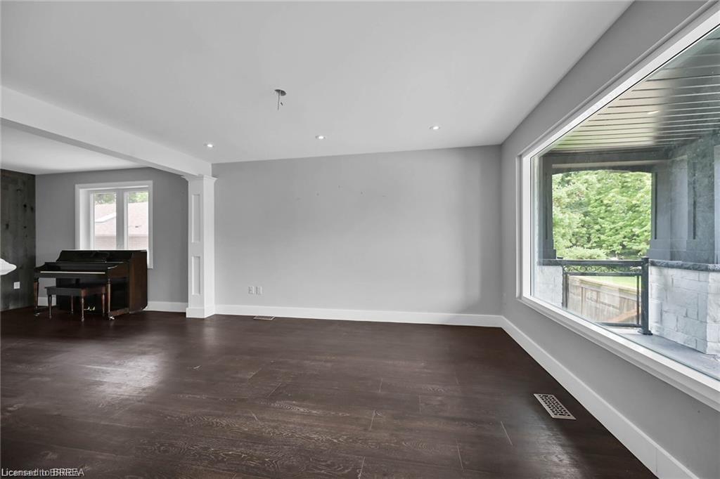 396 Denlow Avenue Property Photo 2