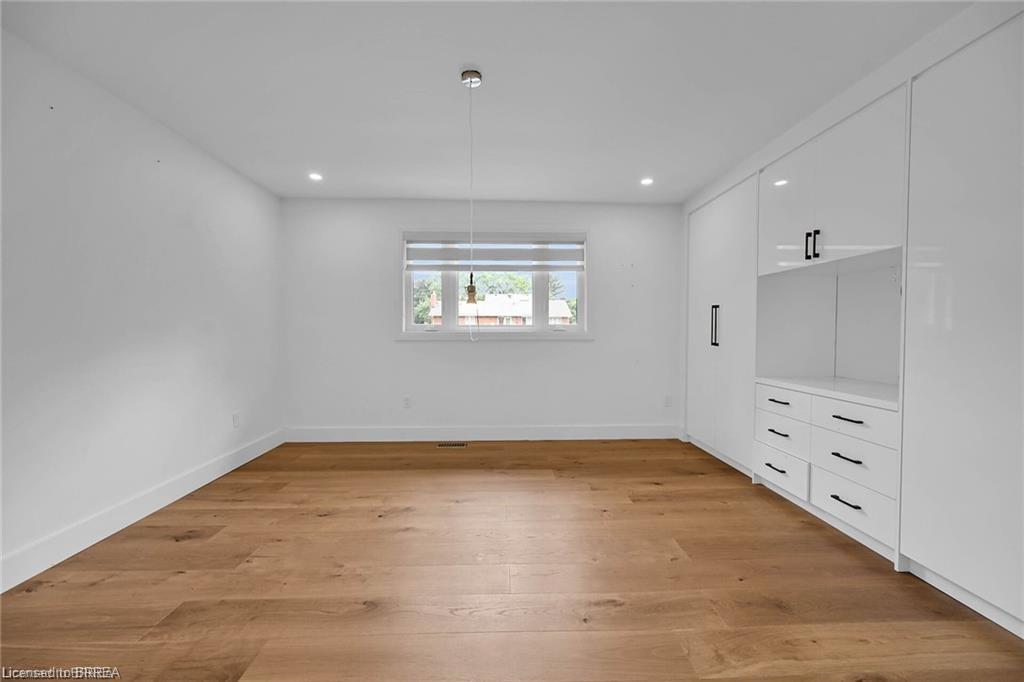 396 Denlow Avenue Property Photo 10