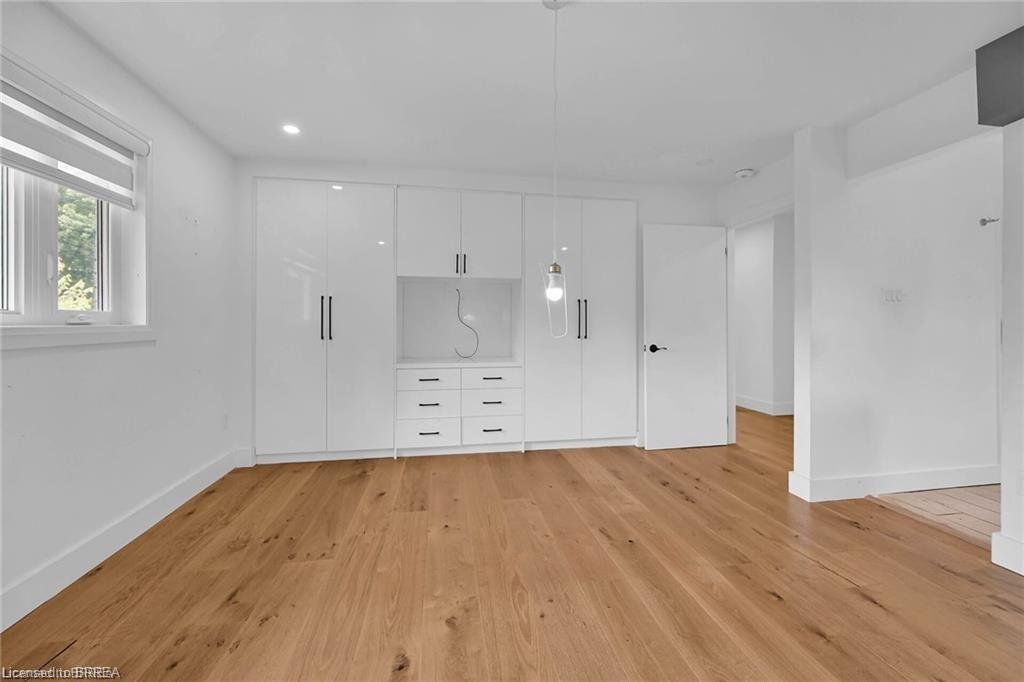 396 Denlow Avenue Property Photo 11