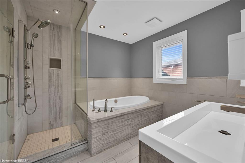 396 Denlow Avenue Property Photo 12
