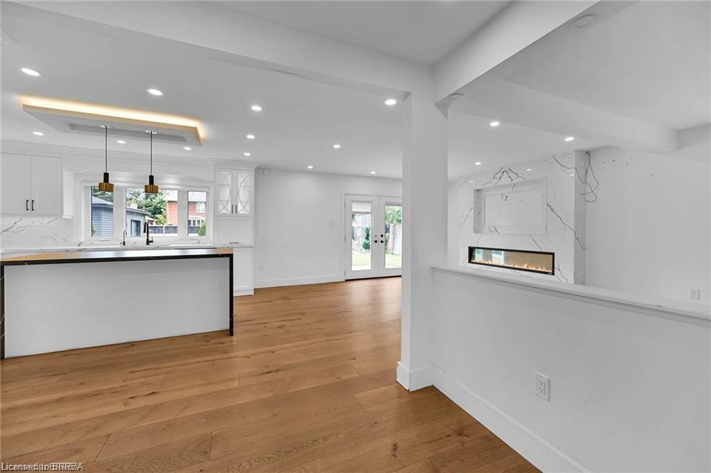 396 Denlow Avenue Property Photo 19