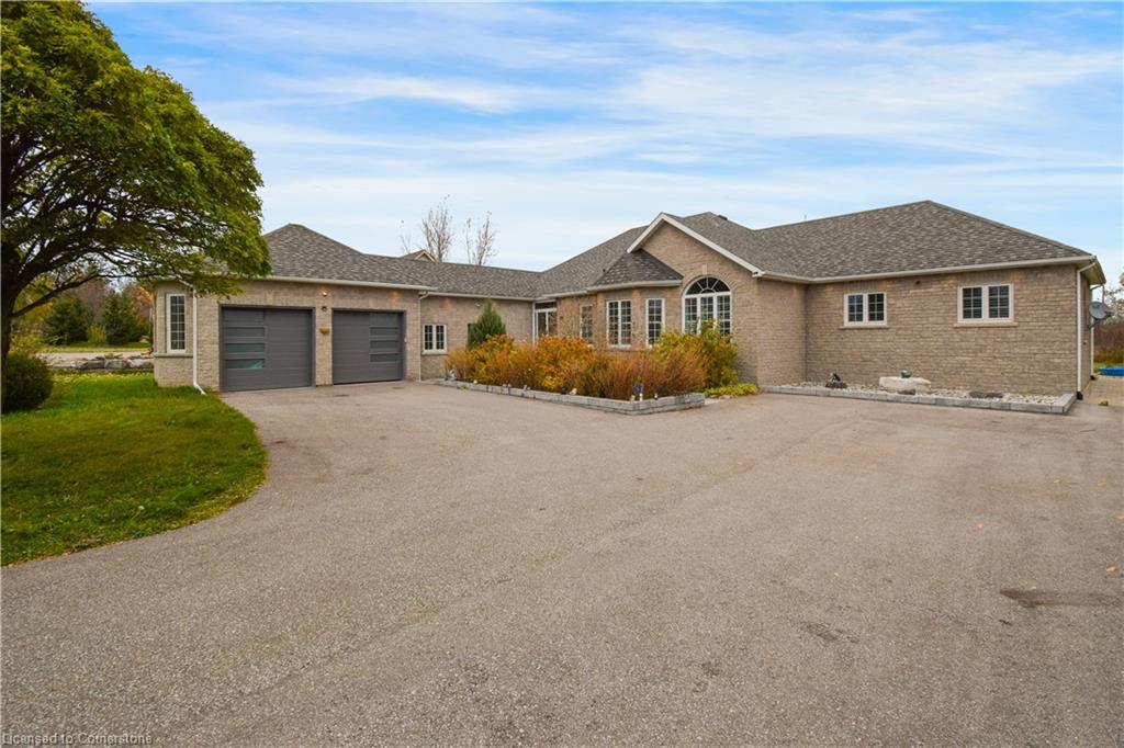 9153 Eighth Line Property Photo 1