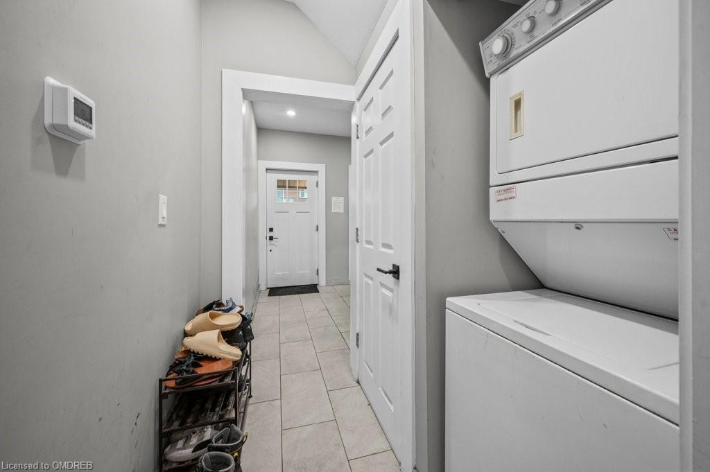 191 Wentworth Street S Property Photo 16