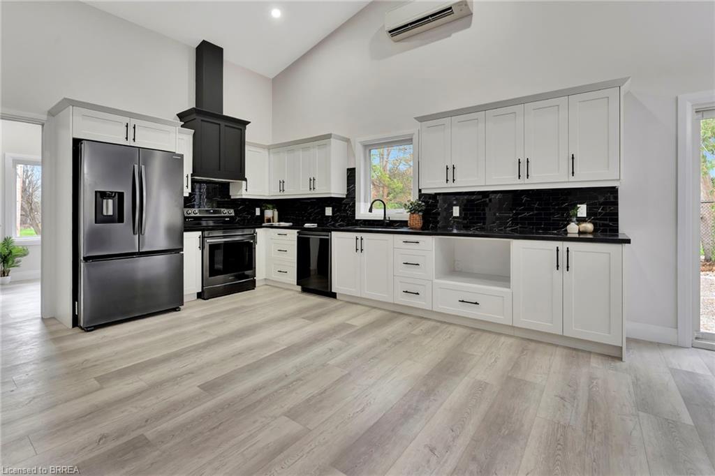 59 Laurel Street Property Photo 10