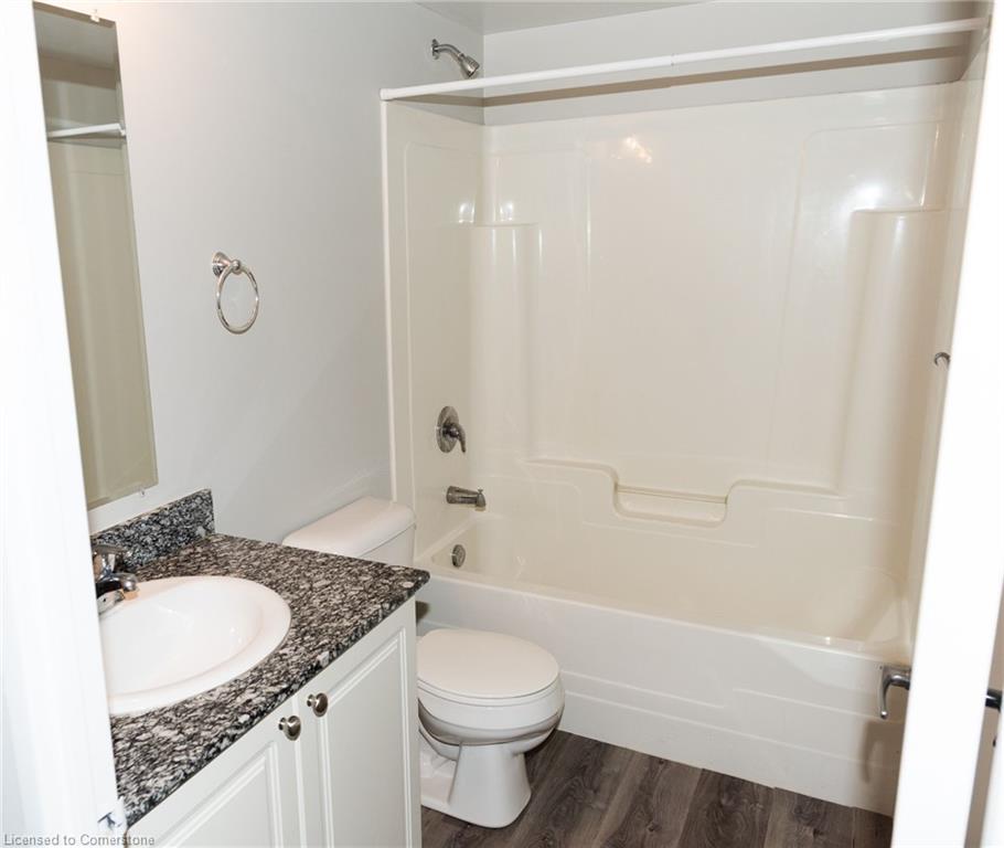 817-239 Auburn Drive Property Photo 6