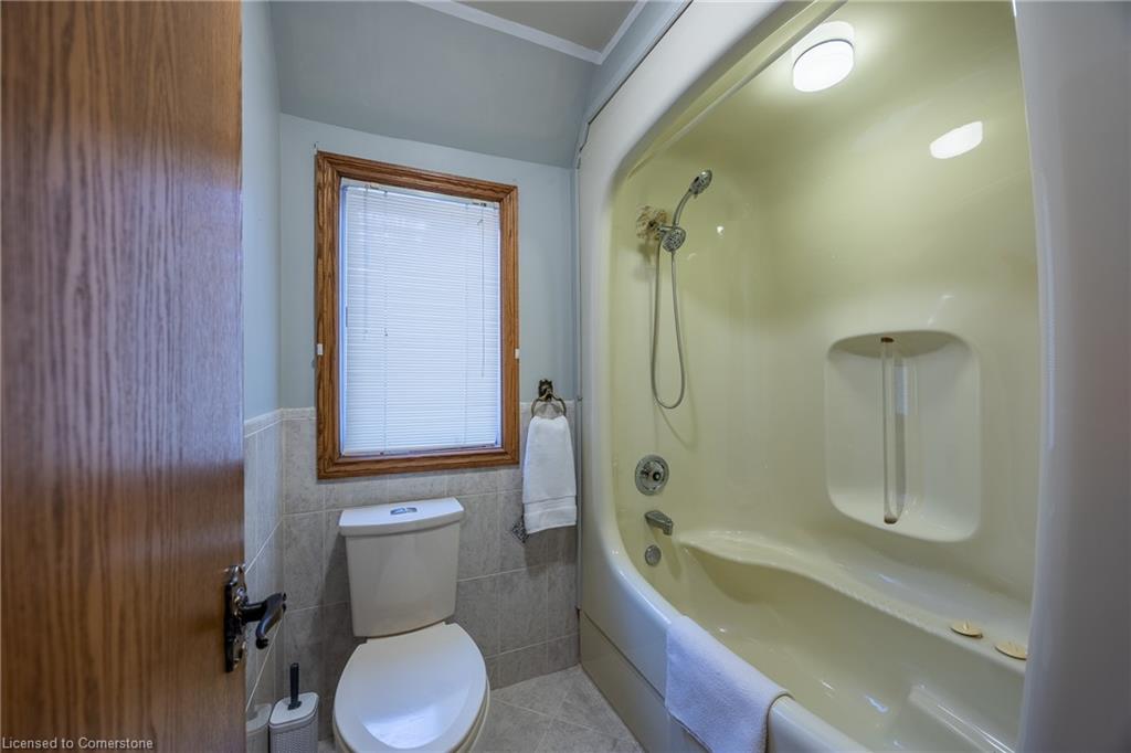 21 Mcdowell Road W Property Photo 13